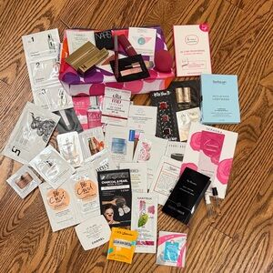 Assorted Beauty and Skincare Sample Set